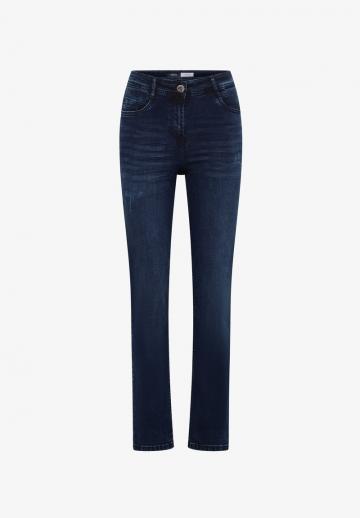 Узкие джинсы