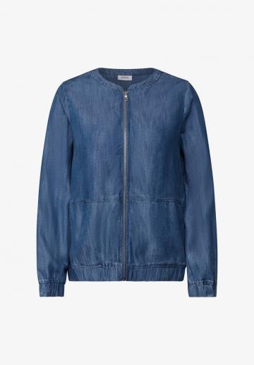 Джинсовая куртка