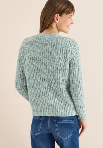 Вязаная кофта