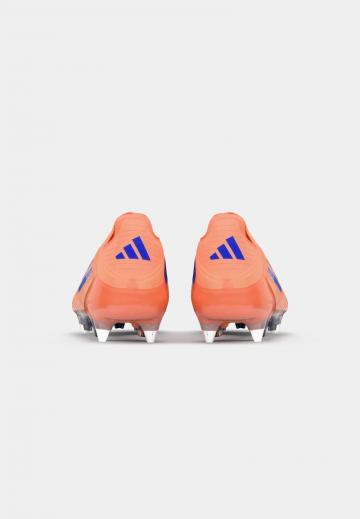 Футбольные бутсы