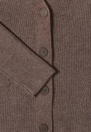 Вязаная кофта