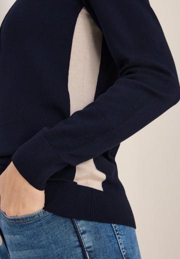 Пуловер с капюшоном