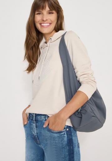 Пуловер с капюшоном