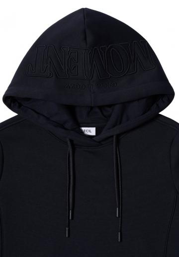 Пуловер с капюшоном