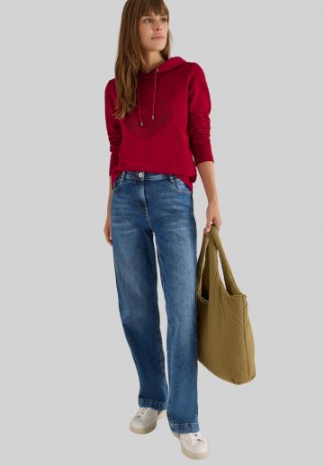 Пуловер с капюшоном