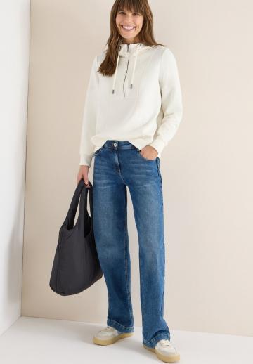 Пуловер с капюшоном