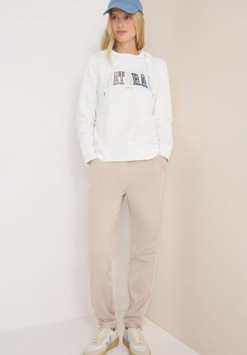 Пуловер с капюшоном