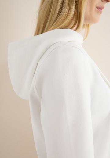 Пуловер с капюшоном