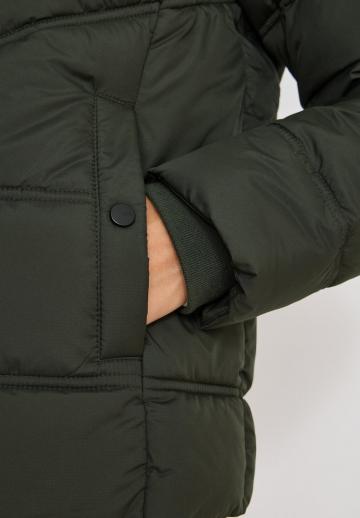 Зимняя куртка