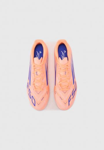 Футбольные бутсы