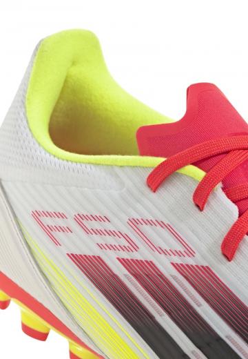 Футбольные бутсы