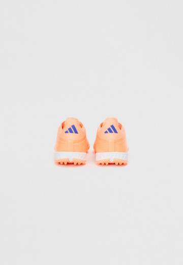 Футбольные бутсы