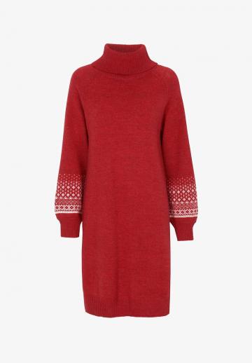 Вязаное платье