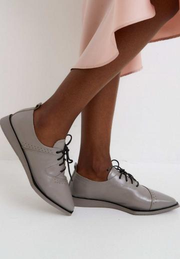 Гандбольные кроссовки