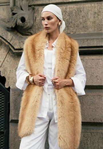 Пуховой жилет