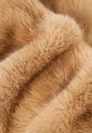 Пуховой жилет