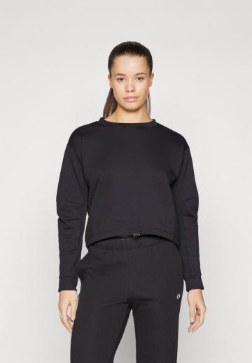 Спортивная толстовка