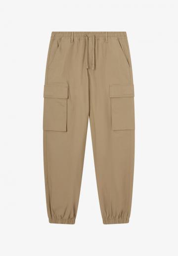 Брюки с накладными карманами