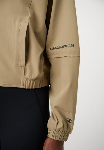 Спортивная куртка