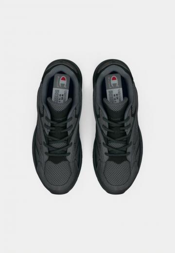 Тренировочные кроссовки