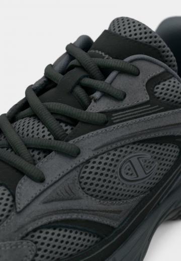 Тренировочные кроссовки