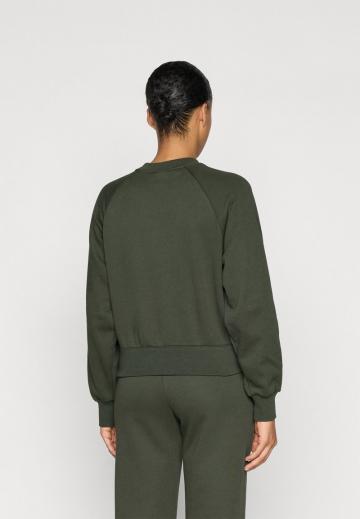 Спортивная толстовка