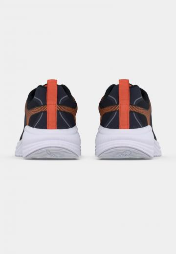 Тренировочные кроссовки