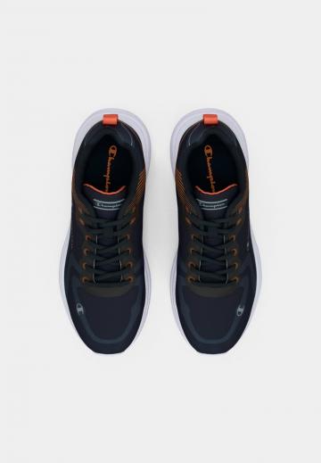 Тренировочные кроссовки