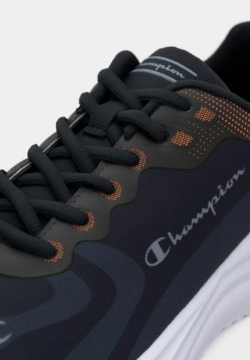 Тренировочные кроссовки