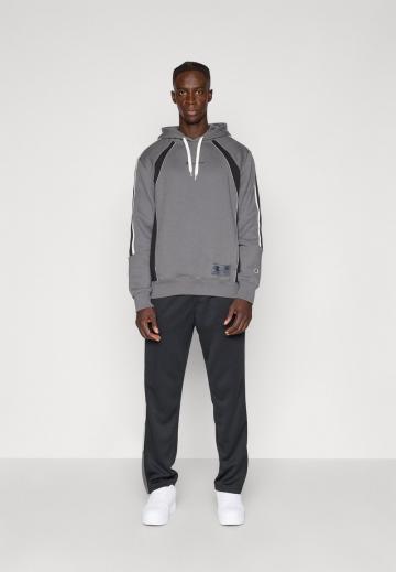 Спортивная кофта