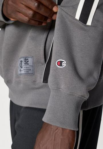 Спортивная кофта