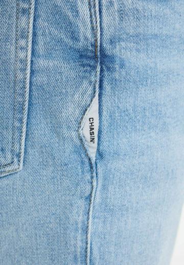 Прямые джинсы