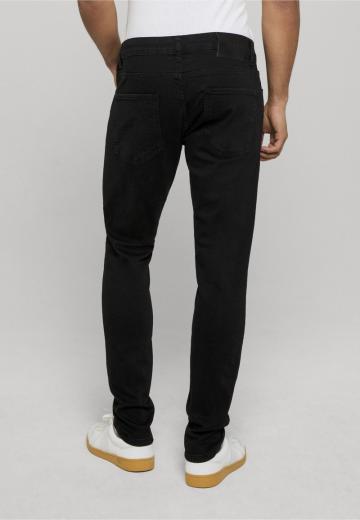 Узкие джинсы