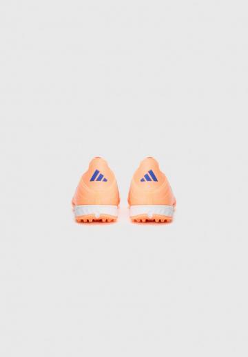 Футбольные бутсы