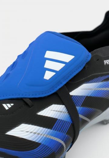 Футбольные бутсы