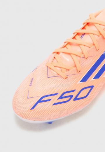 Футбольные бутсы