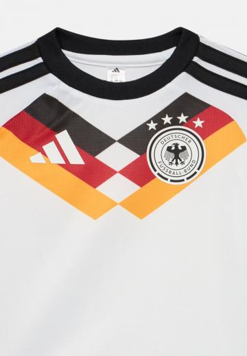 Спортивные шорты