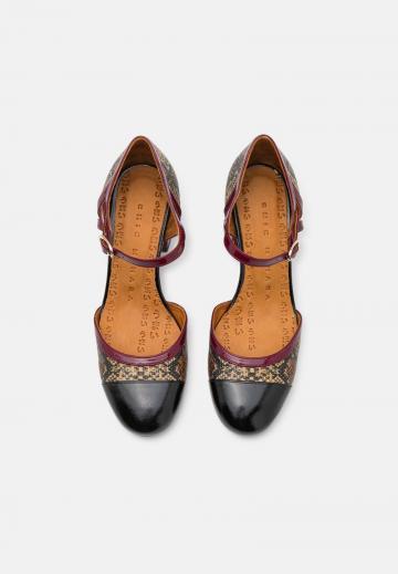 Гандбольные кроссовки