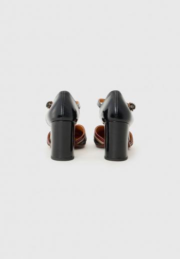 Туфли с ремешком