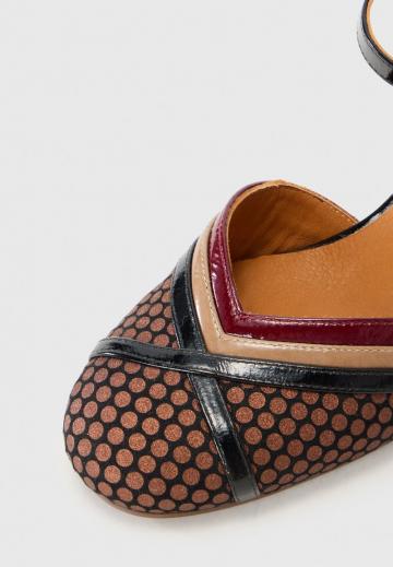 Туфли с ремешком