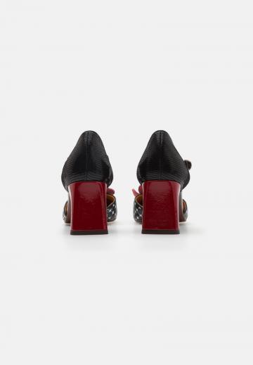 Туфли с ремешком