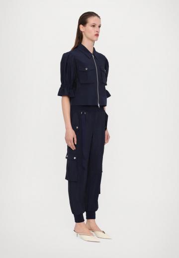 Куртка с накладнымит карманами