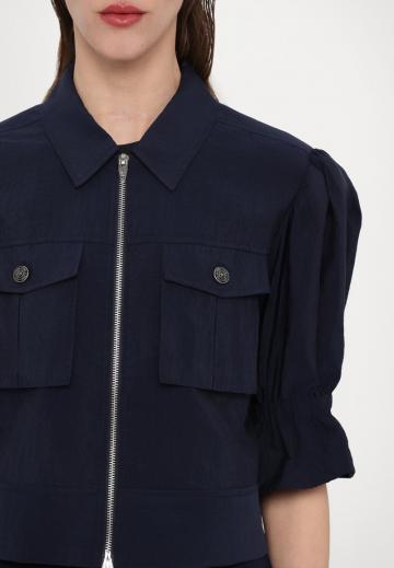 Куртка с накладнымит карманами