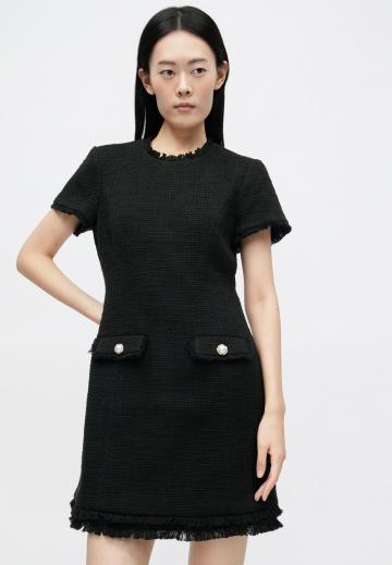 Короткое платье