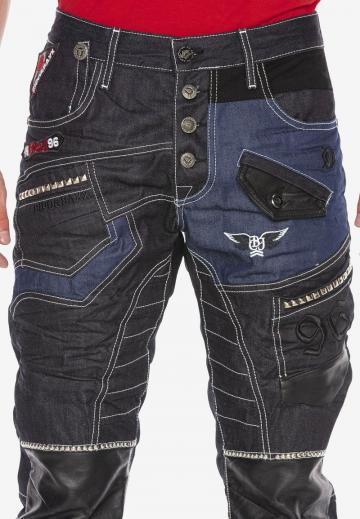 Узкие джинсы