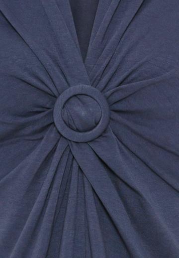 Блузка без рукавов