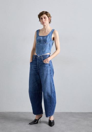 Джинсы бойфренда