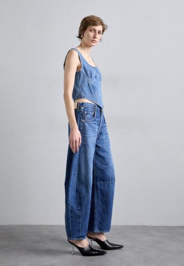 Джинсы бойфренда