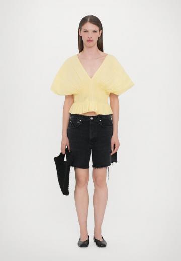 Джинсовые шорты