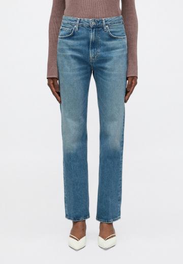 Прямые джинсы